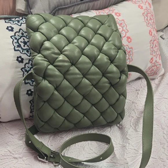 JW PEI Olive Green Maze Crossbody Bag - Picture 4 of 10